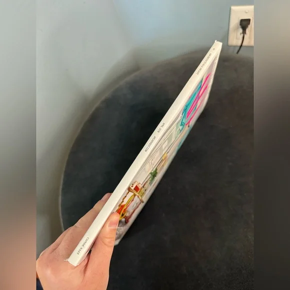 Architectural Digest Magazine (April 2018) Making a Statement - Picture 4 of 4